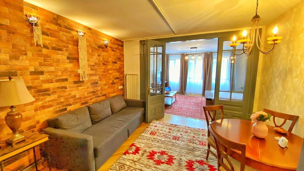 City Center Bed And Beyond Bucarest Exterior foto
